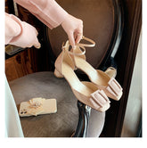 Tacones altos con punta cuadrada y diseño de uva para mujer